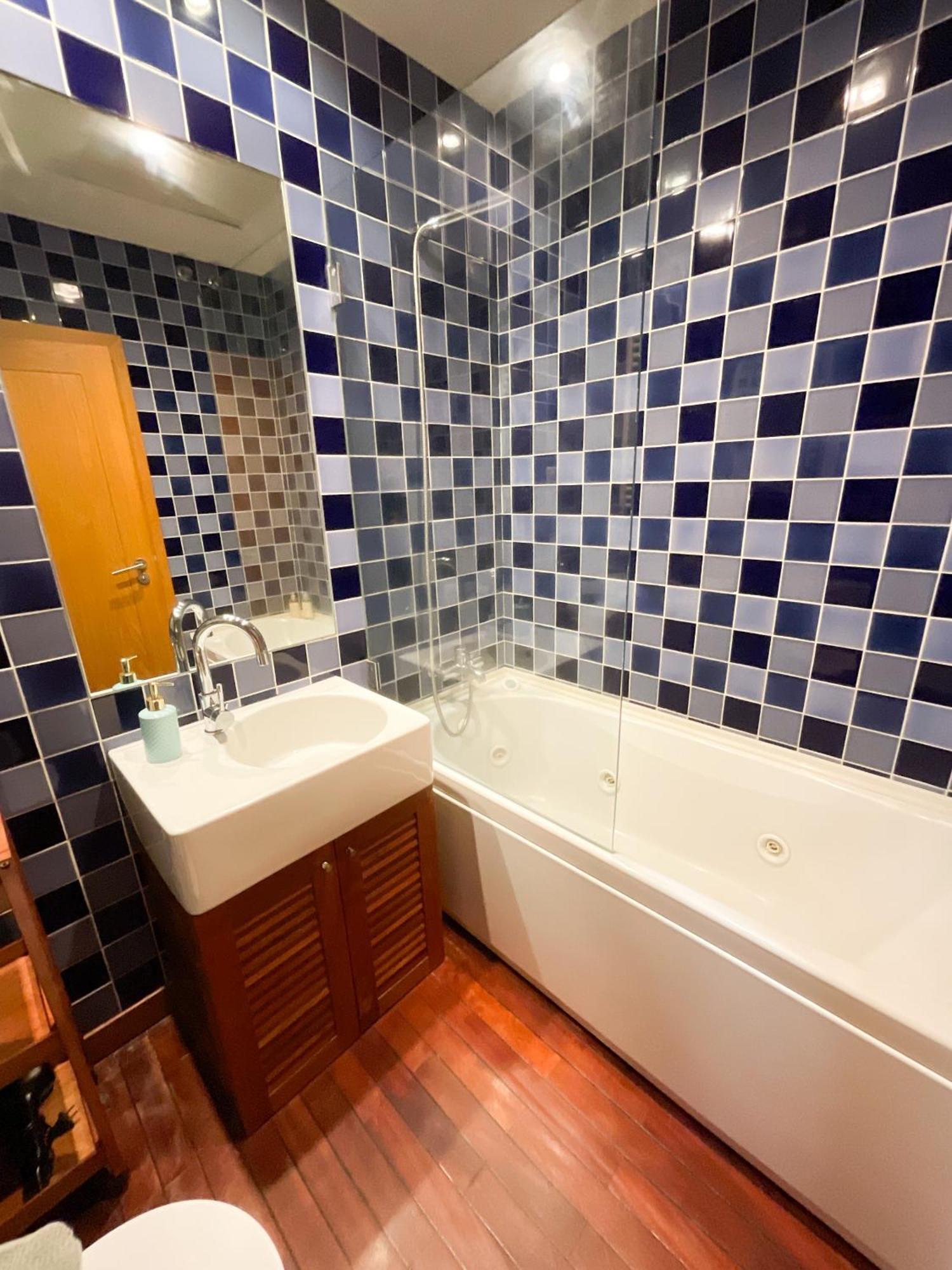 Appartement Stunning Luxury In Chiado 1br *