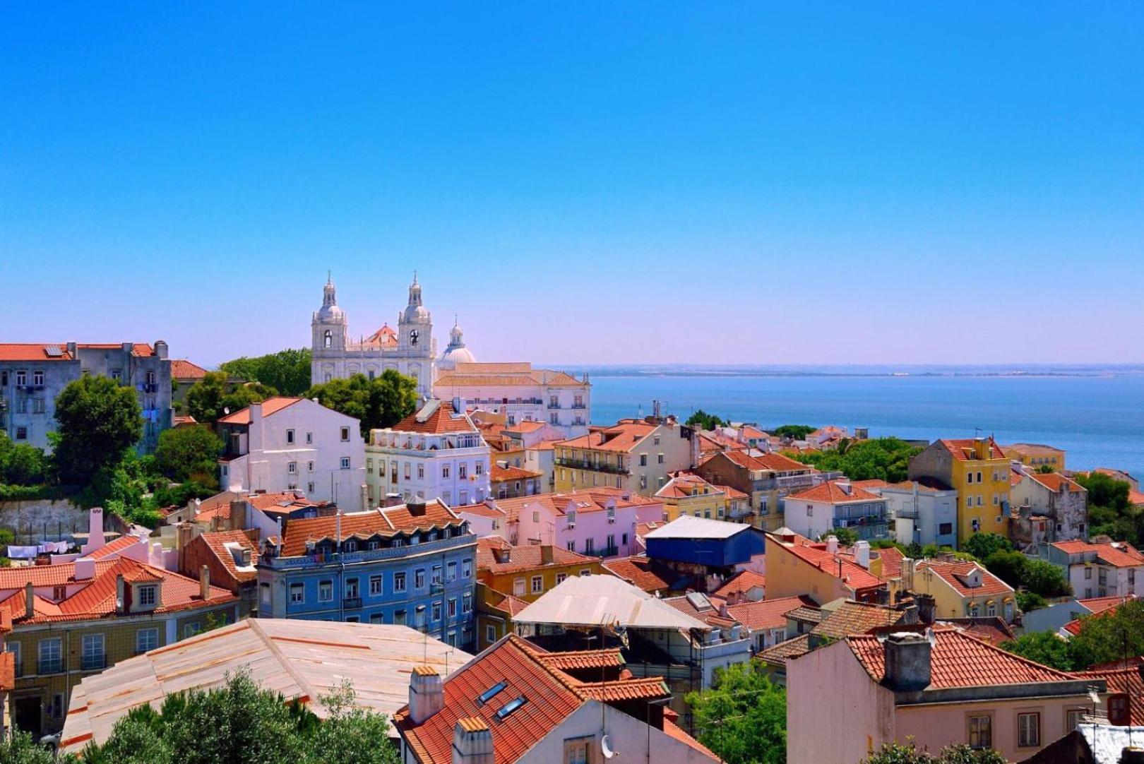 Appartement Stunning Luxury In Chiado 1br *